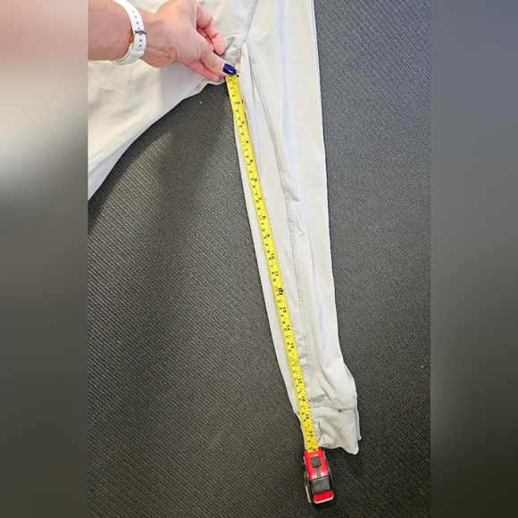 Long sleeve old navy athletic top - Picture 3 of 8